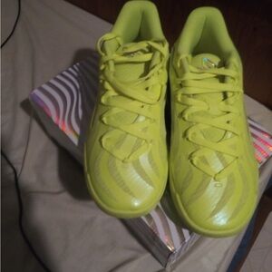Puma Neon Yellow Athletic Shoes BNIB